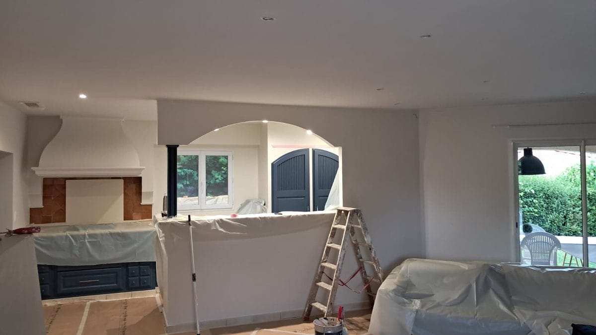 réfection plafond en cours L'Isle-Jourdain Gers artisan peintre Médale Peinture