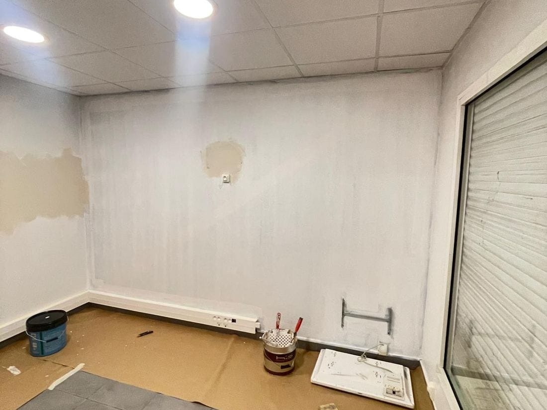 Peinture locaux professionnels à Fonsorbes : rouvrir à la date prévue 2 - Medale Peinture protection intégrale des sols pendant un chantier de peinture de locaux professionnels à Fonsorbes